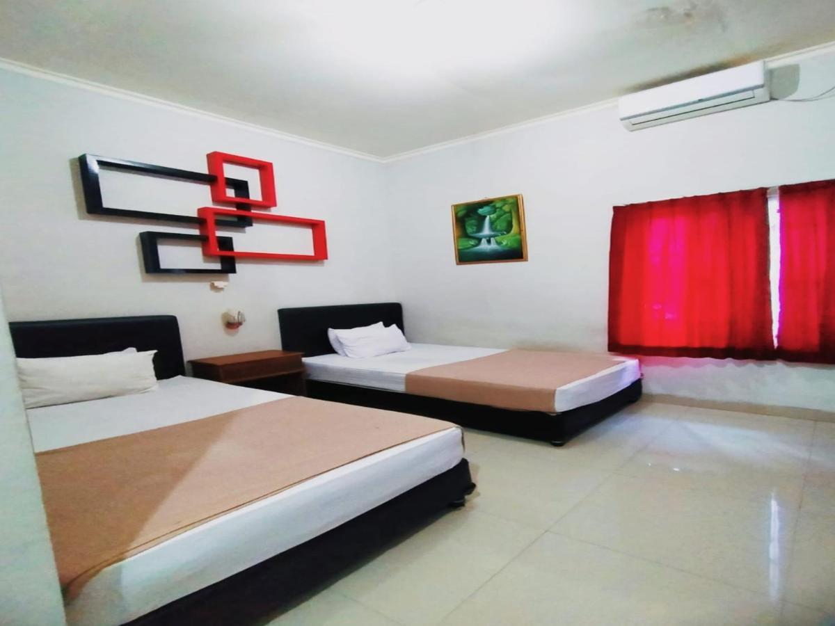 Reddoorz At Hotel Nuansa Ngawi Экстерьер фото