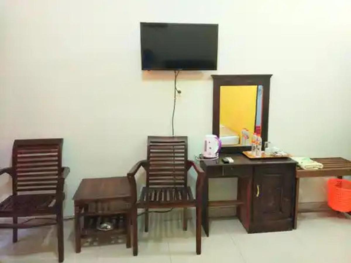Reddoorz At Hotel Nuansa Ngawi Экстерьер фото